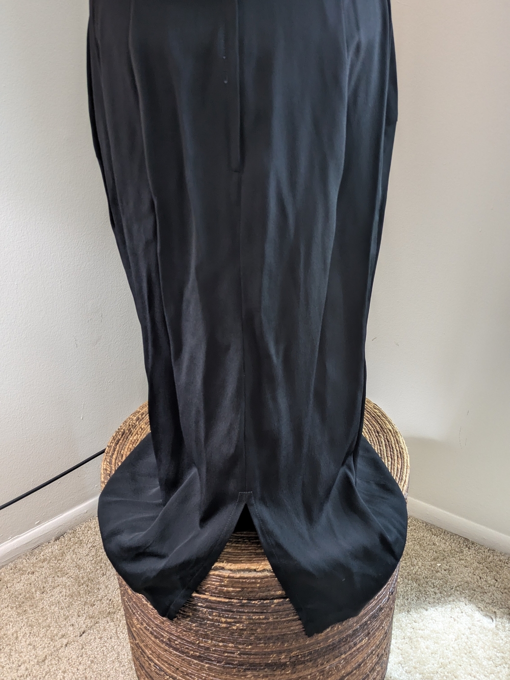 1940s Vintage Phoebe Classic Black Maxi Dress with Decorative Collar - Picture 3 of 10